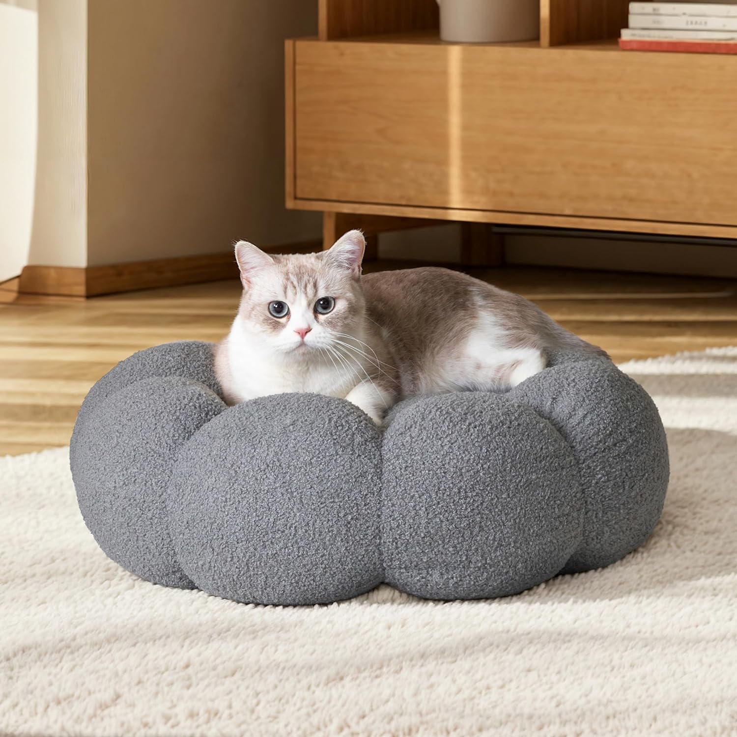 Calming Cat Beds For Indoor